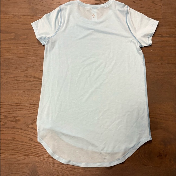 Ivivva by Lululemon light blue short sleeve top sz 12 new - Picture 2 of 2